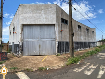 aluga-se-galpao-maracana-jardim-uberaba-130526