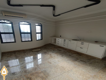 aluga-se-area-comercial-centro-uberaba-139386